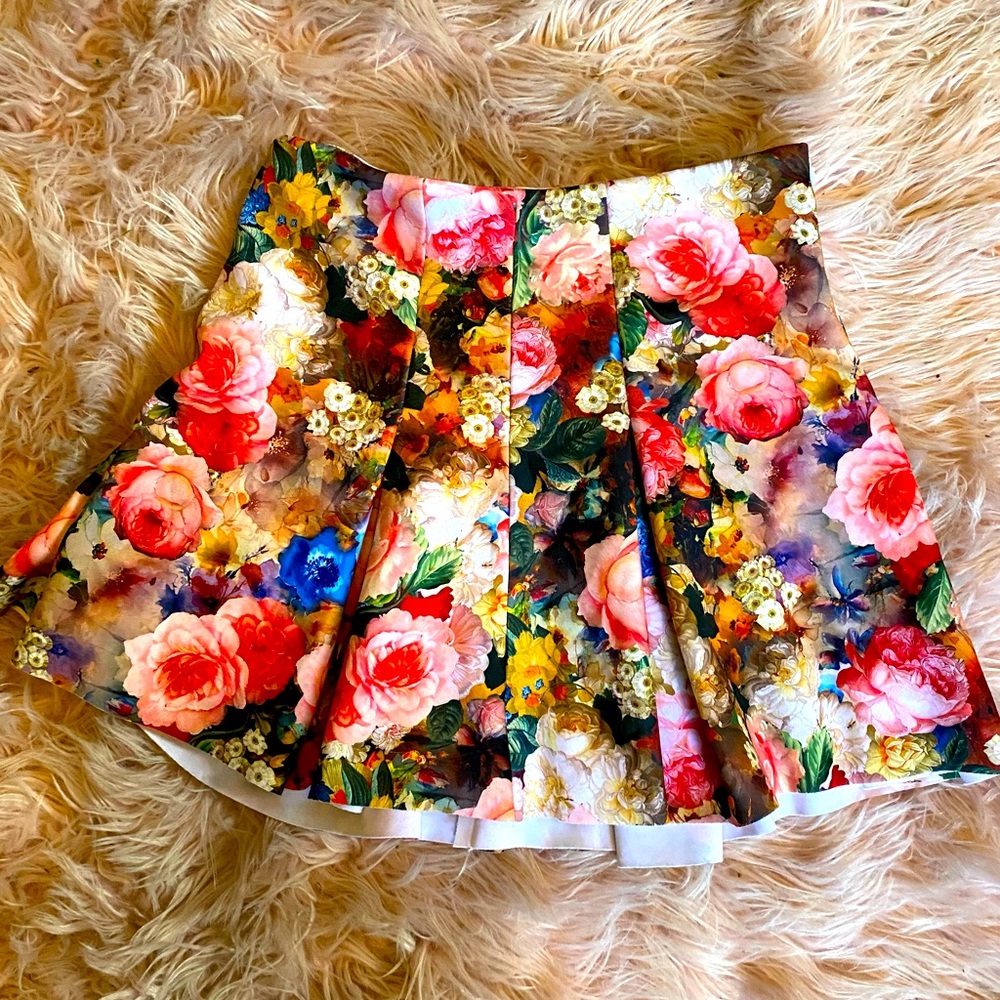 Floral Pleated Mini Skirt